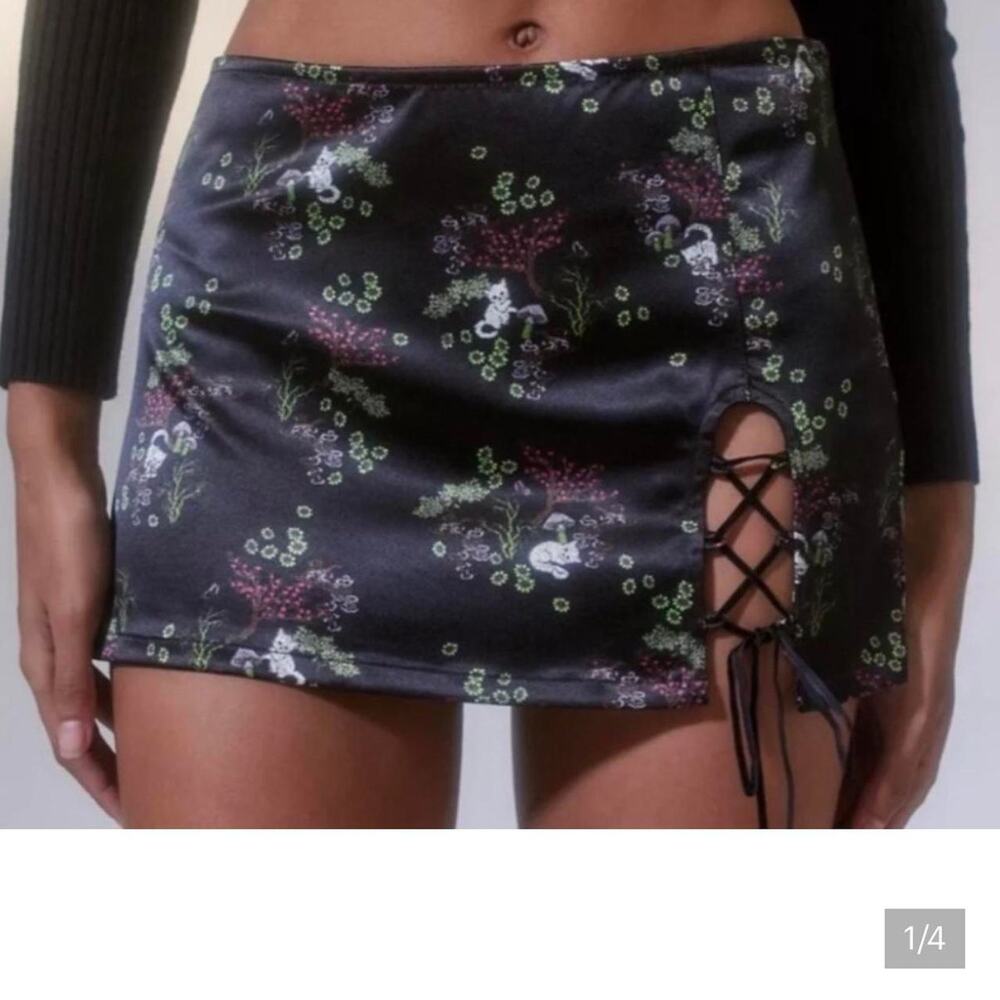 Brand new urban outfitters skirt size xs